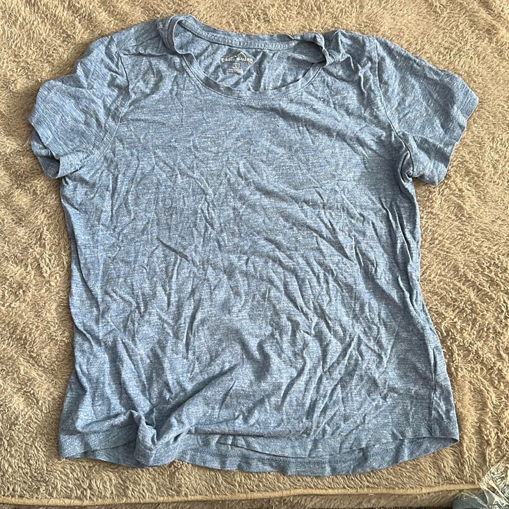 Eddie Bauer Light blue short sleeve shirt